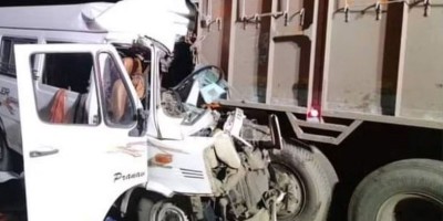 12 killed, 23 injured as mini-bus hits container in India
