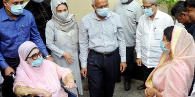 US doctors visit BNP Chairperson Khaleda Zia, examine reports
