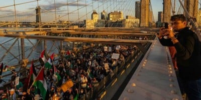 Thousands of pro-Palestinian protesters march in New York