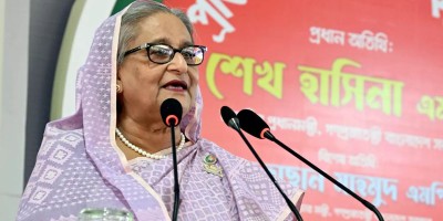 PM Hasina announces another TK 10-crore grant for journalists
