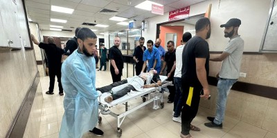 Gaza's largest hospital 'not functioning' amid Israeli assault