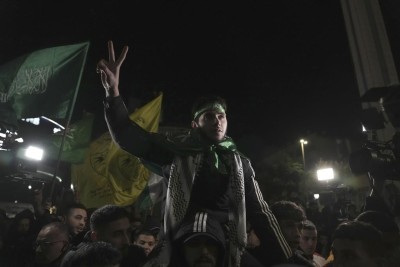 More Israeli hostages, Palestinian prisoners expected to be freed