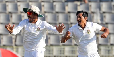 Bangladesh closes to win in first test against New Zealand