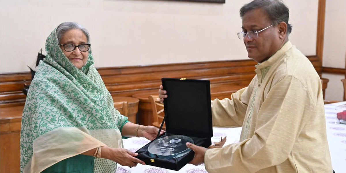 Climate leadership award handed over to PM Hasina