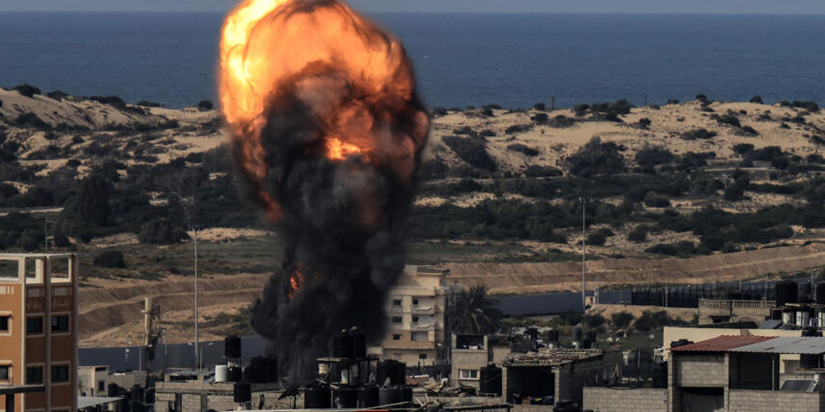 Israeli forces push into southern Gaza