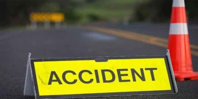 Two killed in road accident in Barishal