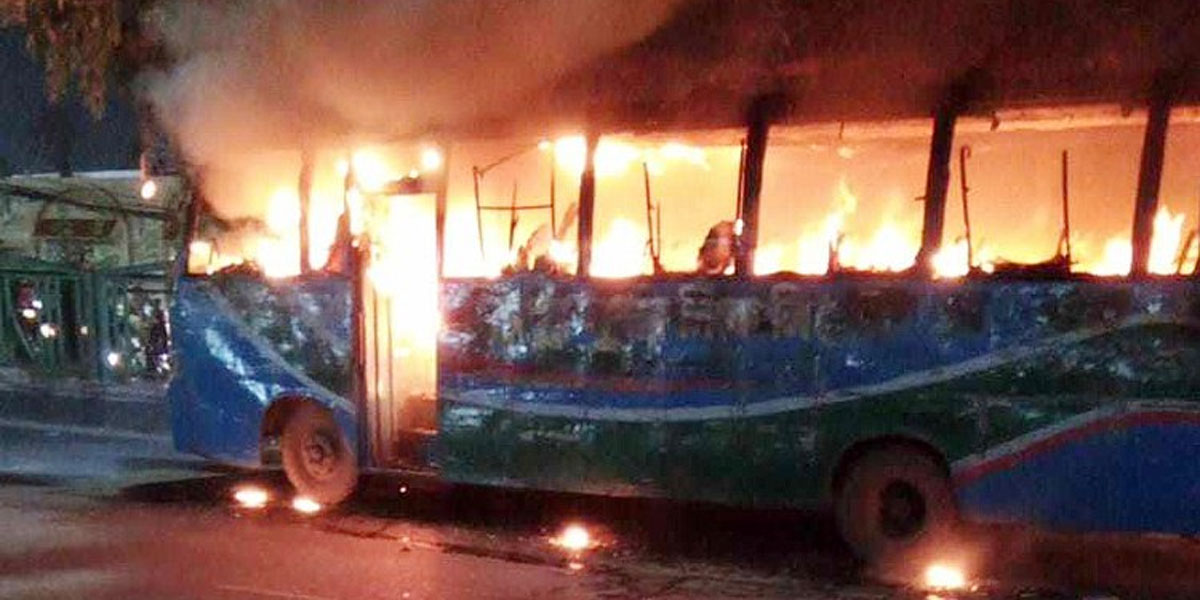 Bus set on fire in Demra