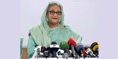 Sheikh Hasina asks Awami League men not to bring out victory procession