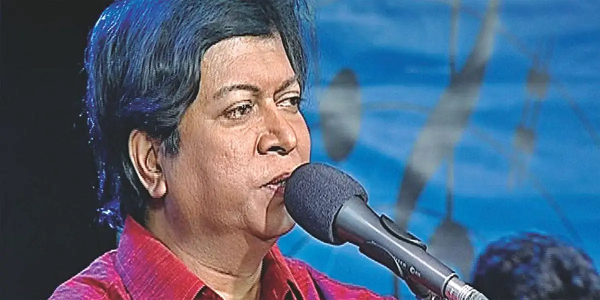 Singer Sadi Mohammad laid to rest at Mohammadpur graveyard