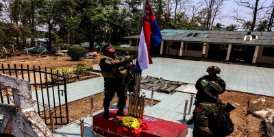 Myanmar rebel group withdraws troops from key town on Thai border