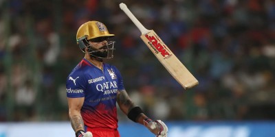 Royal Challengers Bengaluru beat Gujarat Titans to stay alive in IPL