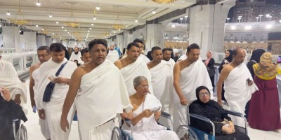 Mirza Fakhrul performs Umrah