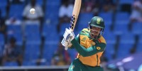 De Kock leads South Africa to 194-4 against US