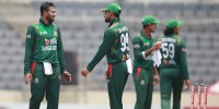 Bangladesh opt to bowl against India