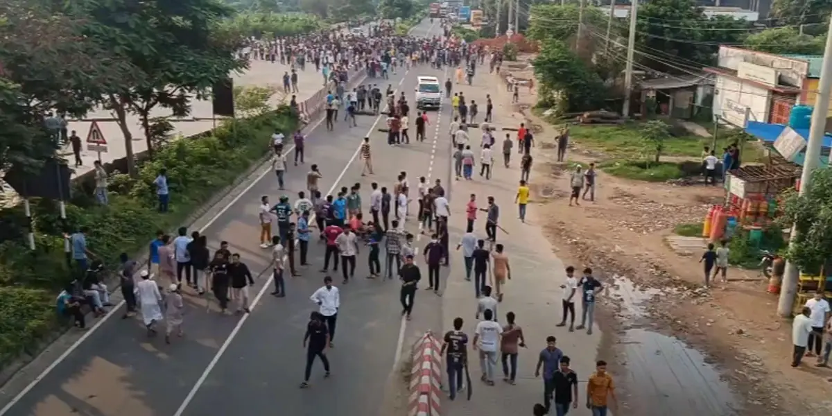 Police-quota protestors’ clash in Cumilla leave 30 injured