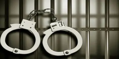 Khulna police detain youth with gold bars