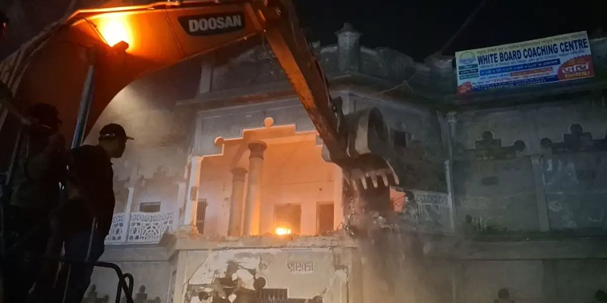 Shamim Osman’s ancestral residence vandalised in Narayanganj