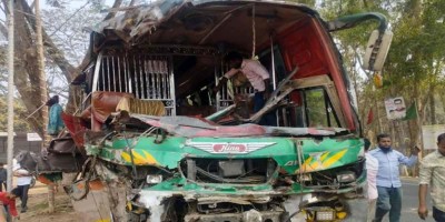 2 killed, 12 hurt in Gopalganj road crash