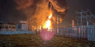Global flight turmoil as Heathrow Airport closed by huge fire
