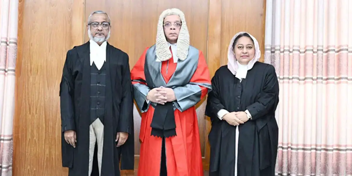 Two newly appointed SC judges take oath