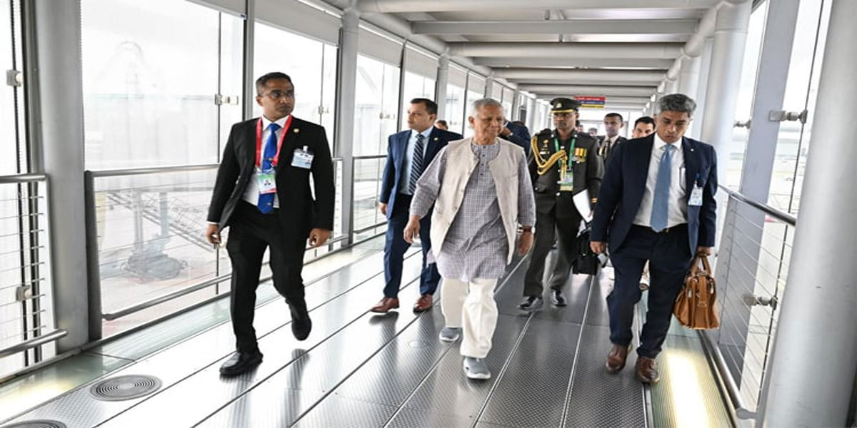 CA arrives in Bangkok to join BIMSTEC Summit