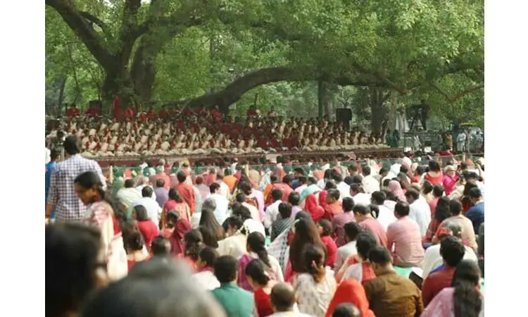 Chhayanaut welcomes Pahela Baishakh at Ramna Batamul