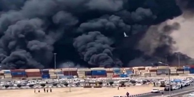 Fire rages after major blast at Iran port kills 14, injures 750