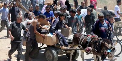 Gaza aid system under pressure as thousands seek food