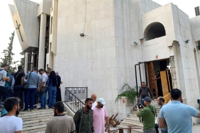 More than 20 killed in suicide attack on Damascus church