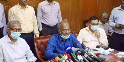 Govt to act against all involved in mob violence: Home Adviser