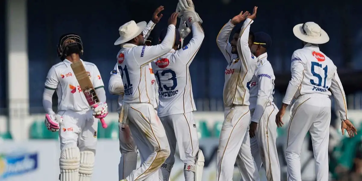 Sri Lanka restrict Bangladesh to 220 for eight on rain-hit day one