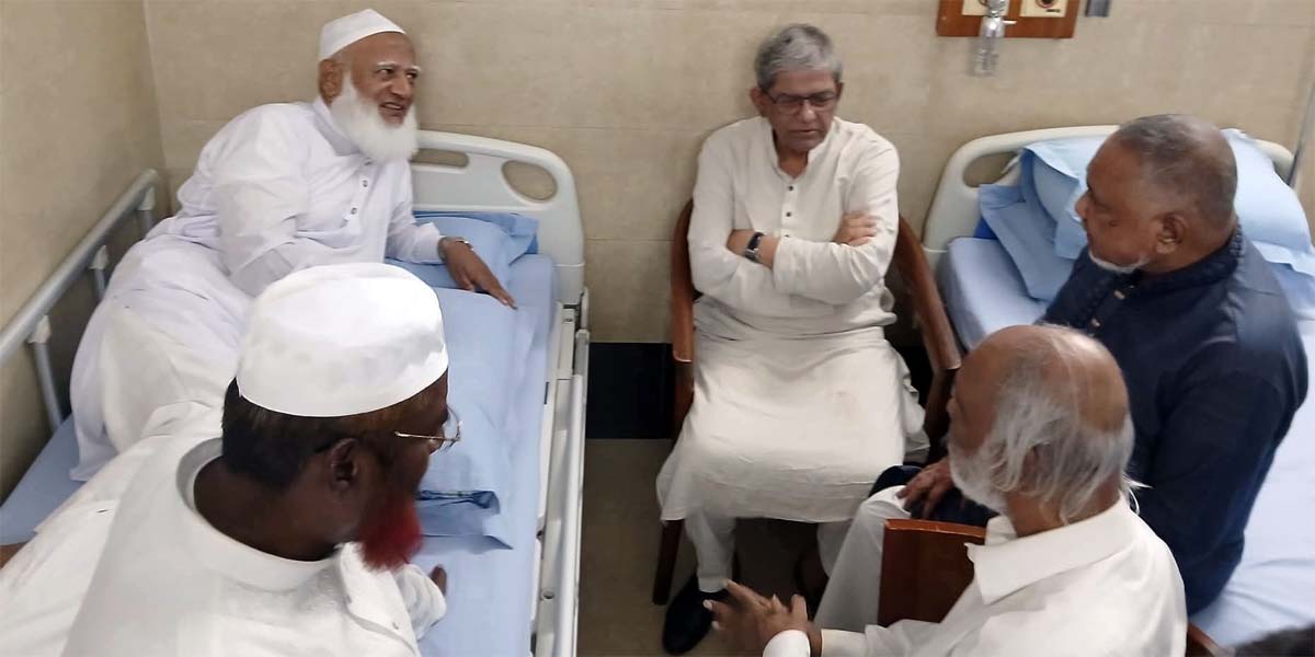 Mirza Fakhrul visits Jamaat Ameer at hospital