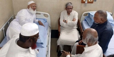 Mirza Fakhrul visits Jamaat Ameer at hospital