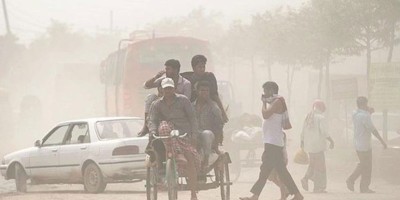 Dhaka’s air again turns ‘unhealthy for sensitive groups’
