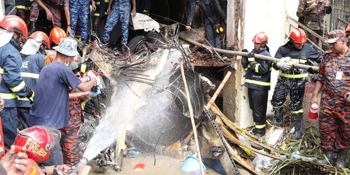 Fighter jet crash: Death toll rises to 31