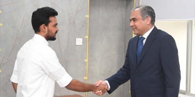Pakistan Home Minister Naqvi meets Asif Mahmud