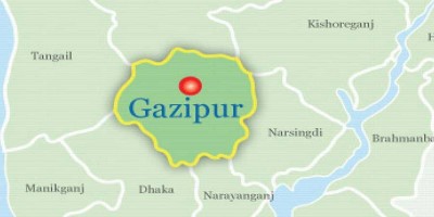 Workers block highway in Gazipur over unpaid wages, factory closure