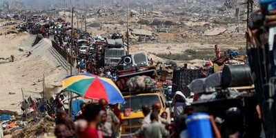 Israeli forces advance further into Gaza City as thousands of Palestinians flee
