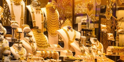 Gold price hits Tk 2.09 lakh per bhori