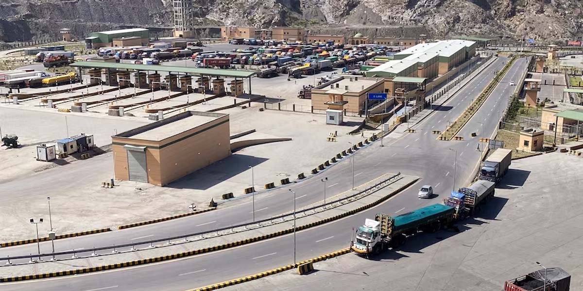 Afghanistan claims 58 Pakistani soldiers killed in clashes