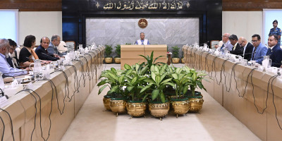Chief Adviser seeks suggestions from experts on earthquake preparedness