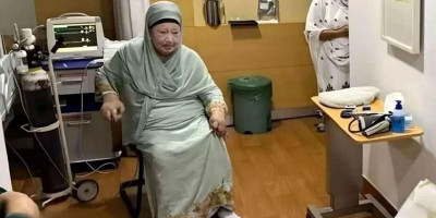 Khaleda Zia under close observation at hospital
