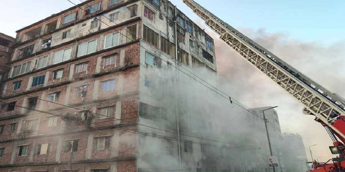 Keraniganj bldg fire not doused despite 4 hours of efforts; 42 rescued