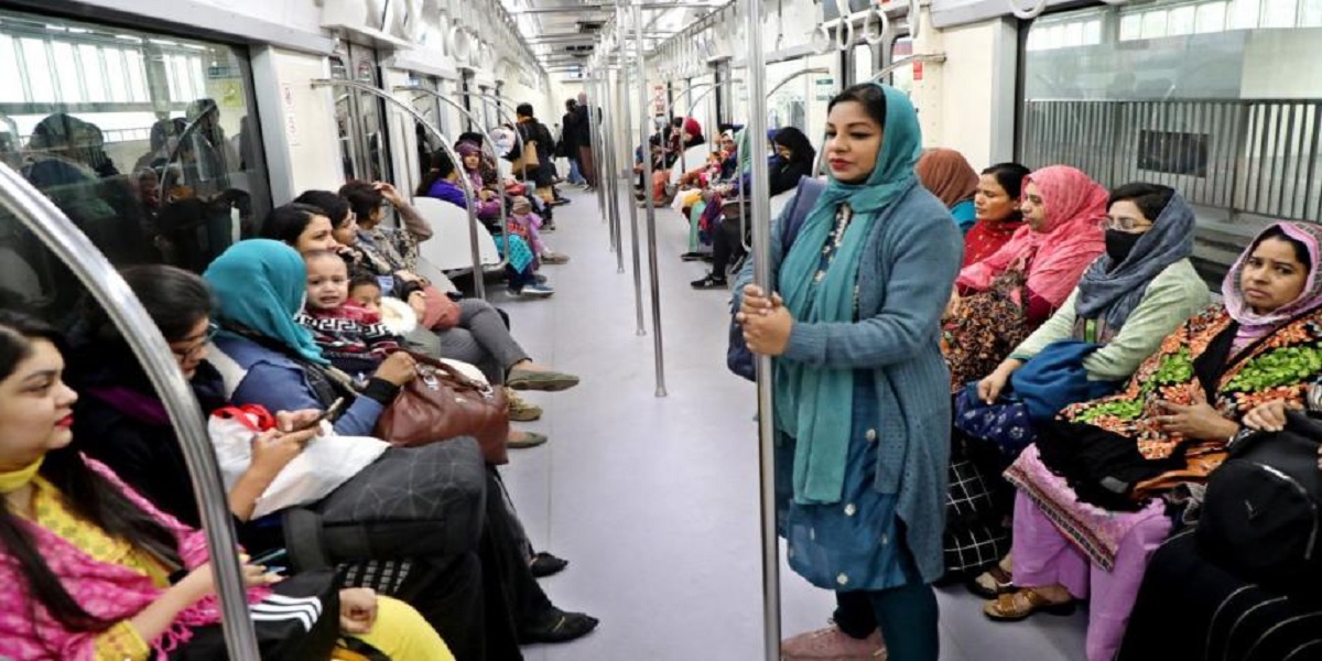 HC directs to give special train coaches for women  during Eid journey