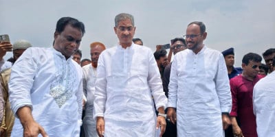 Water Minister announces building a permanent embankment on Jamuna River
