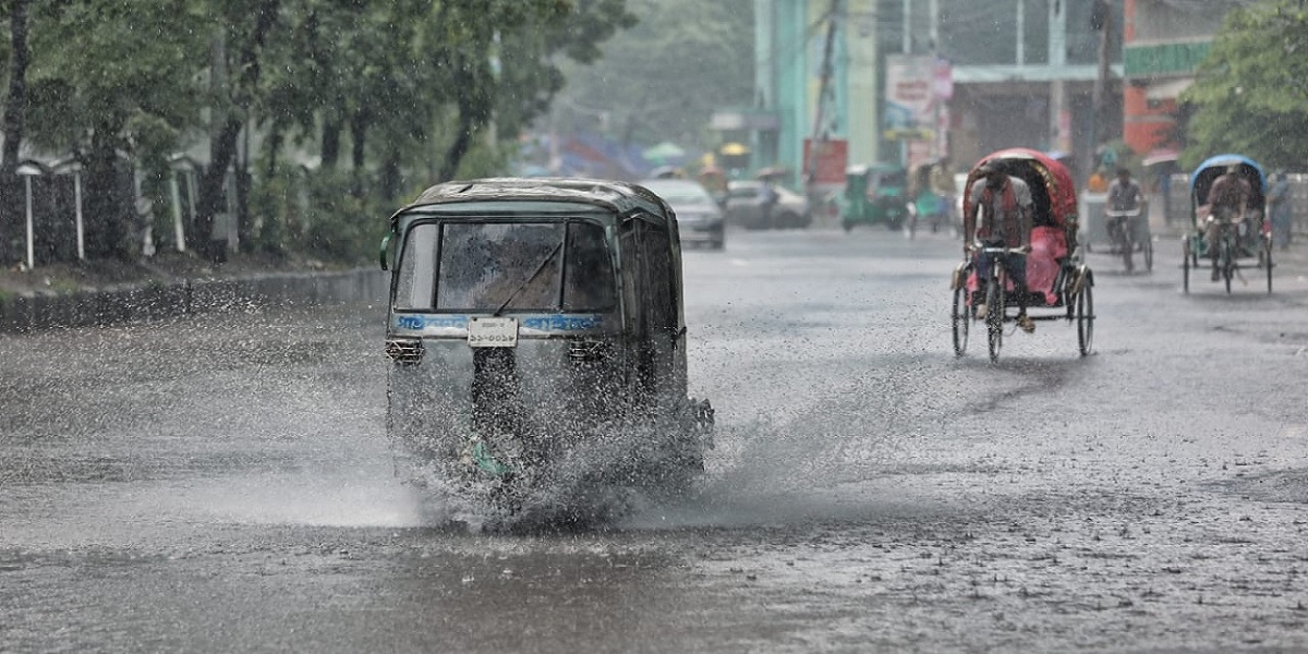 Rain likely to continue through Eid holidays: Met Office