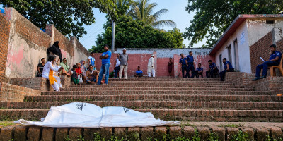 Body of girl dragged by crocodile from Khan Jahan Ali shrine dighi recovered