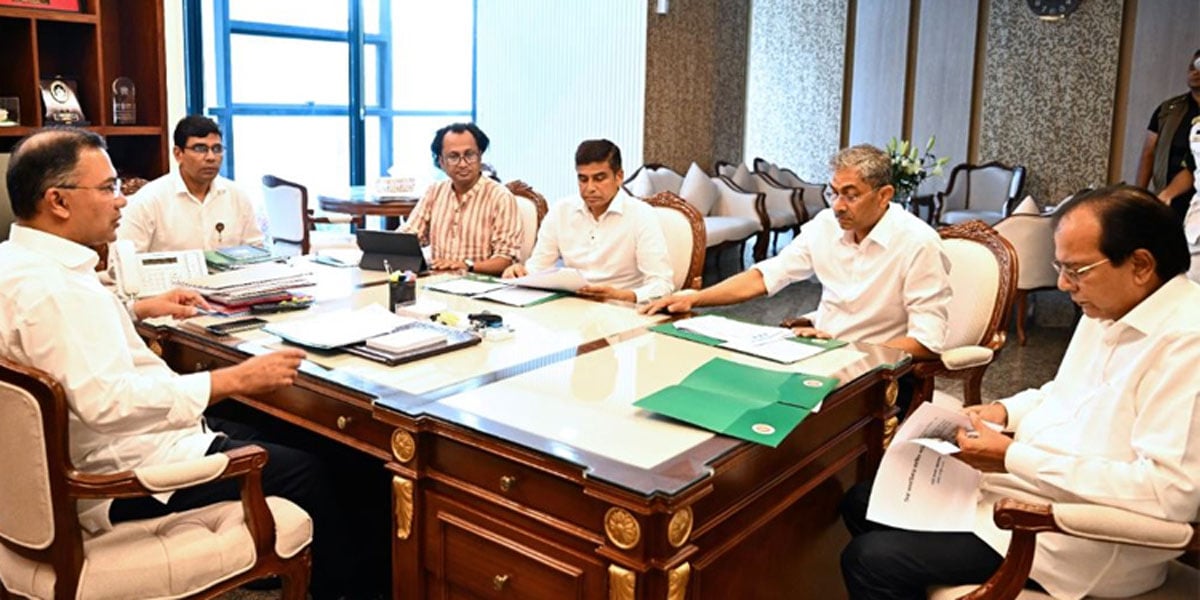 PM chairs meeting on Teesta Master Plan implementation