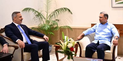 PM invites Turkish President to visit Bangladesh