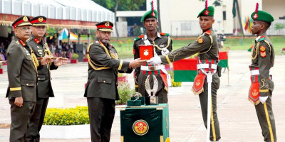 Army Chief asks new officers to devote themselves to protecting country's sovereignty